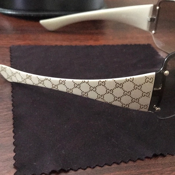 Gucci sunglasses - Picture 2 of 3